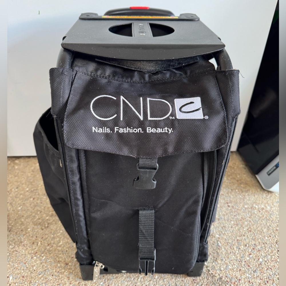 Zuca Bag Black Rolling Bag